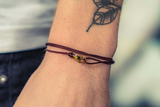 karabiner-surfer-armband-herren-maritim-rot