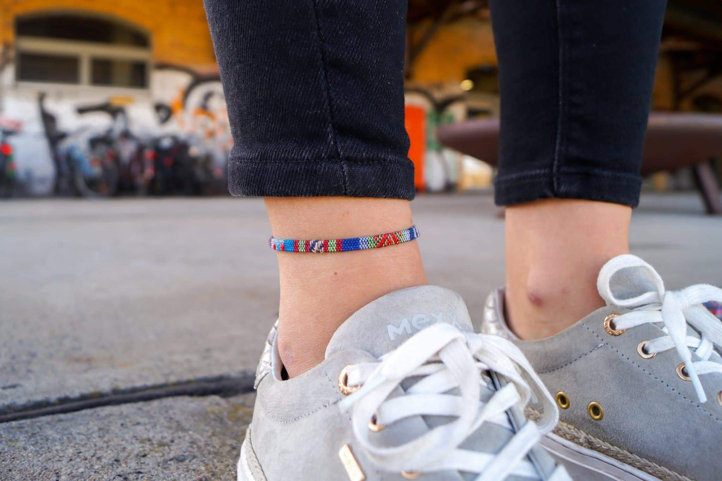 Made by Nami Surfer Bali Boho Flat Fußband - Blau Ethno