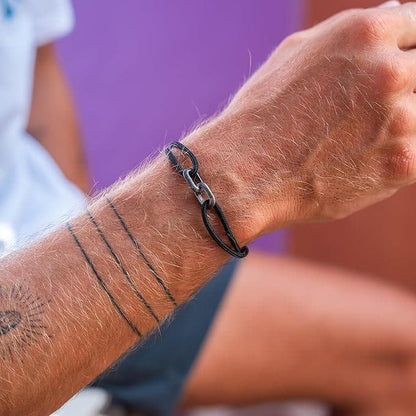 Surfer Armband Schwarz – Handmade & Verstellbar