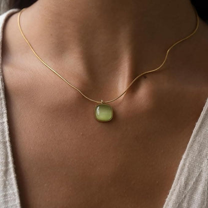 Goldene Edelstein Halskette Damen