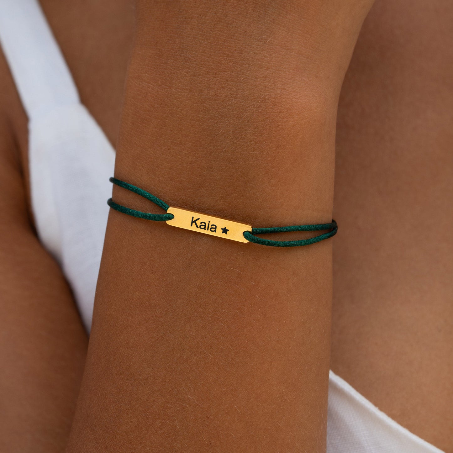 Personalisierbares Armband mit Plättchen – Grün
