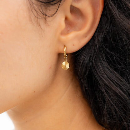 Goldene Mandala Creolen – Edelstahl, Wasserfest