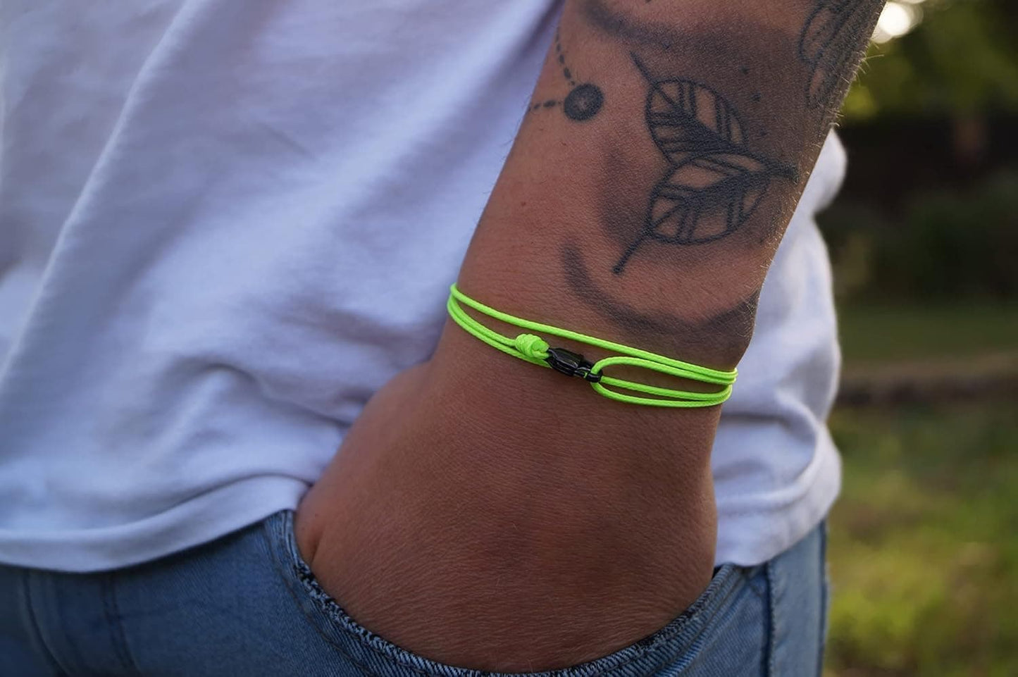 Karabiner Dünnes Surfer Armband – Verstellbar & Wasserfest