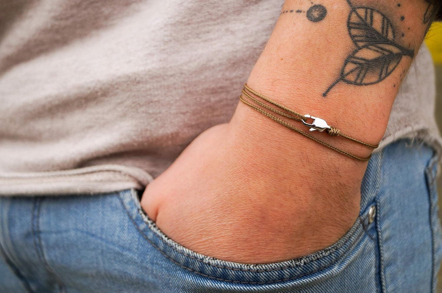 Karabiner Dünnes Surfer Armband – Verstellbar & Wasserfest