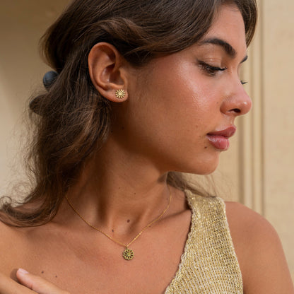 Goldene Blume Ohrstecker 18K vergoldet