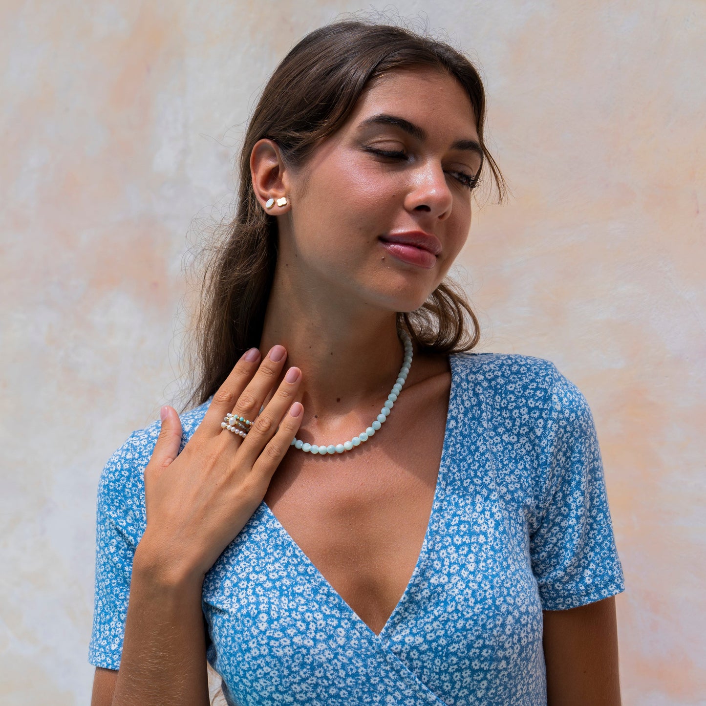 Elastischer Perlenring aus echten Süßwasserperlen