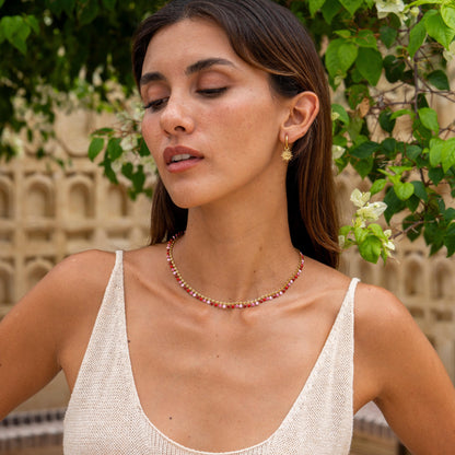 Goldene Creolen mit Sonne & Mond Anhänger