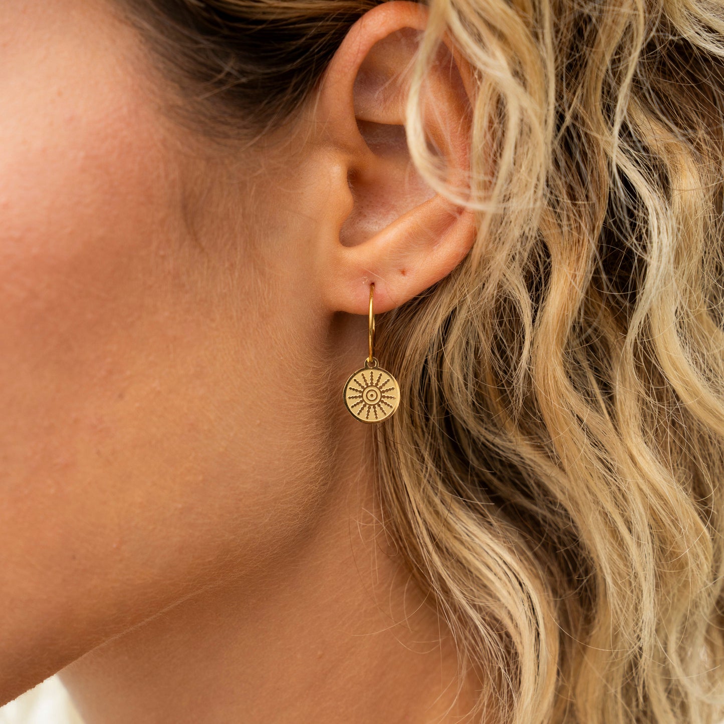 Goldene Sonnen Ohrringe – Edelstahl, 18K Vergoldet, Boho