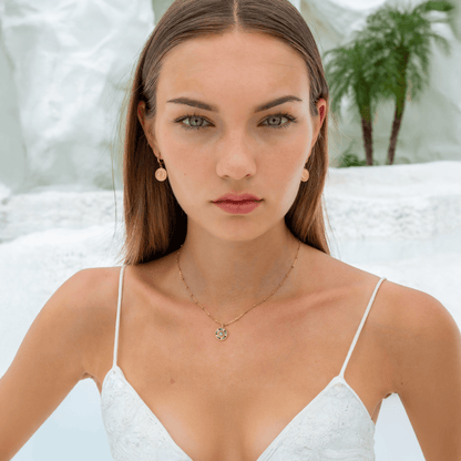 Goldene Mandala Halskette mit Türkisstein – Boho Schmuck