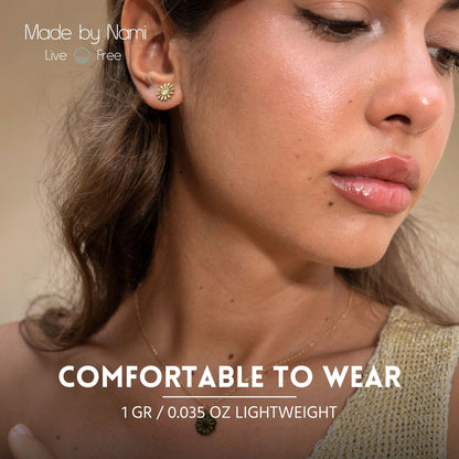 Goldene Blume Ohrstecker 18K vergoldet