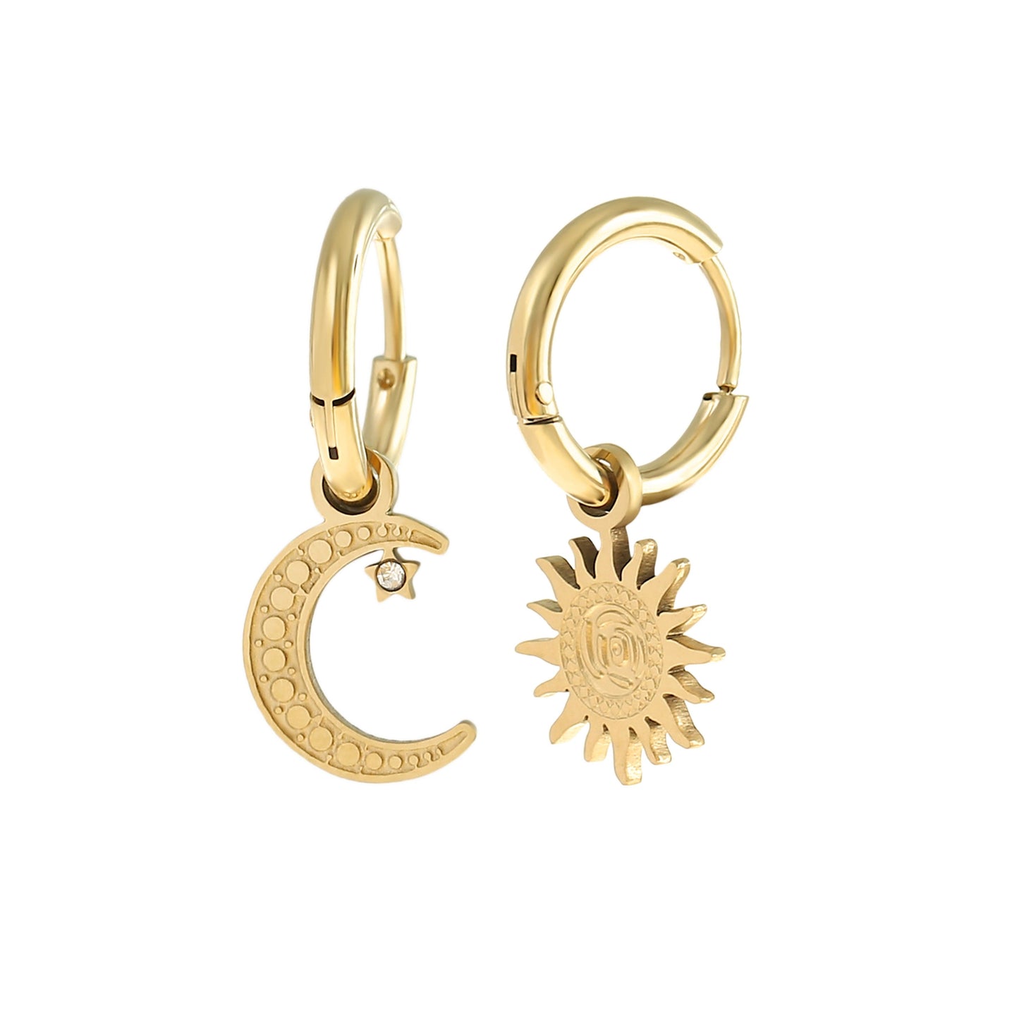 Goldene Creolen mit Sonne & Mond Anhänger