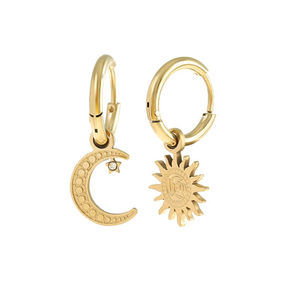Goldene Creolen mit Sonne & Mond Anhänger