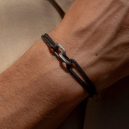 Surfer Armband Schwarz – Handmade & Verstellbar