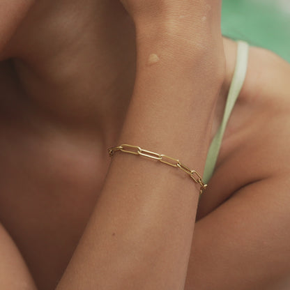 Goldenes Paperclip Armband