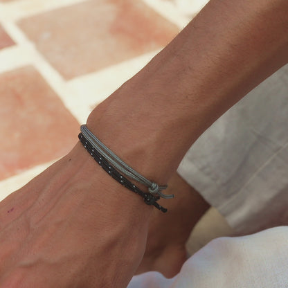 Surfer Armband 2er Set Schwarz & Grau – Wasserfest & Handgefertigt