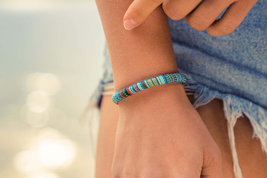 made-by-nami-armband-rund-hellblau