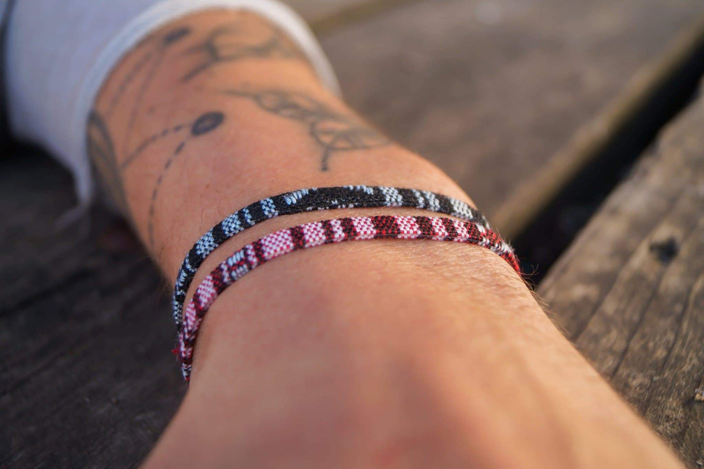 2x Surfer Armband - Schwarz, Weinrot - Made by Nami