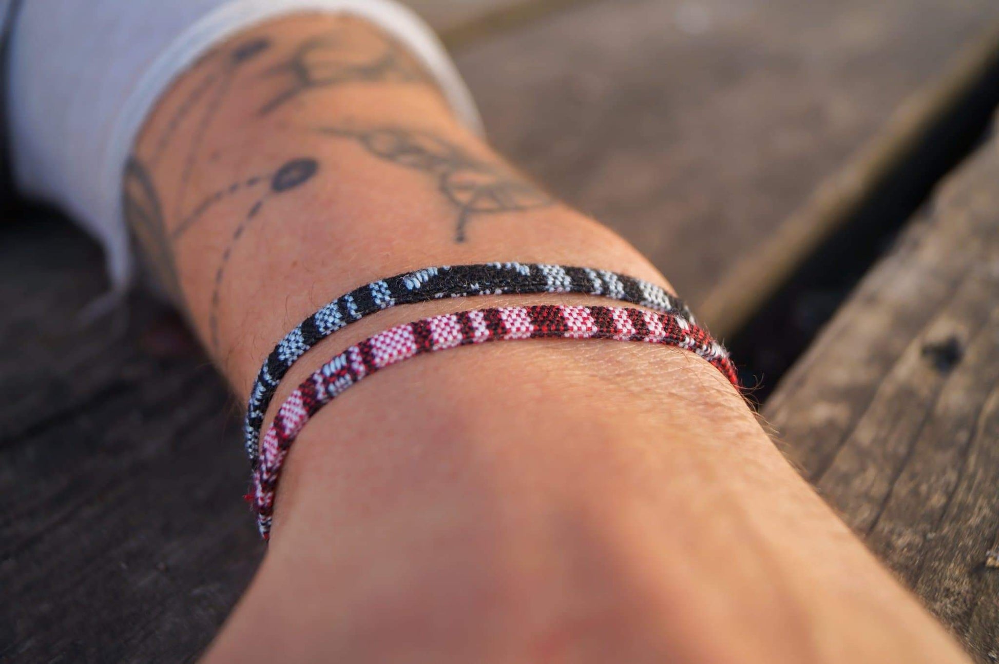 2x Surfer Armband - Schwarz, Weinrot - Made by Nami